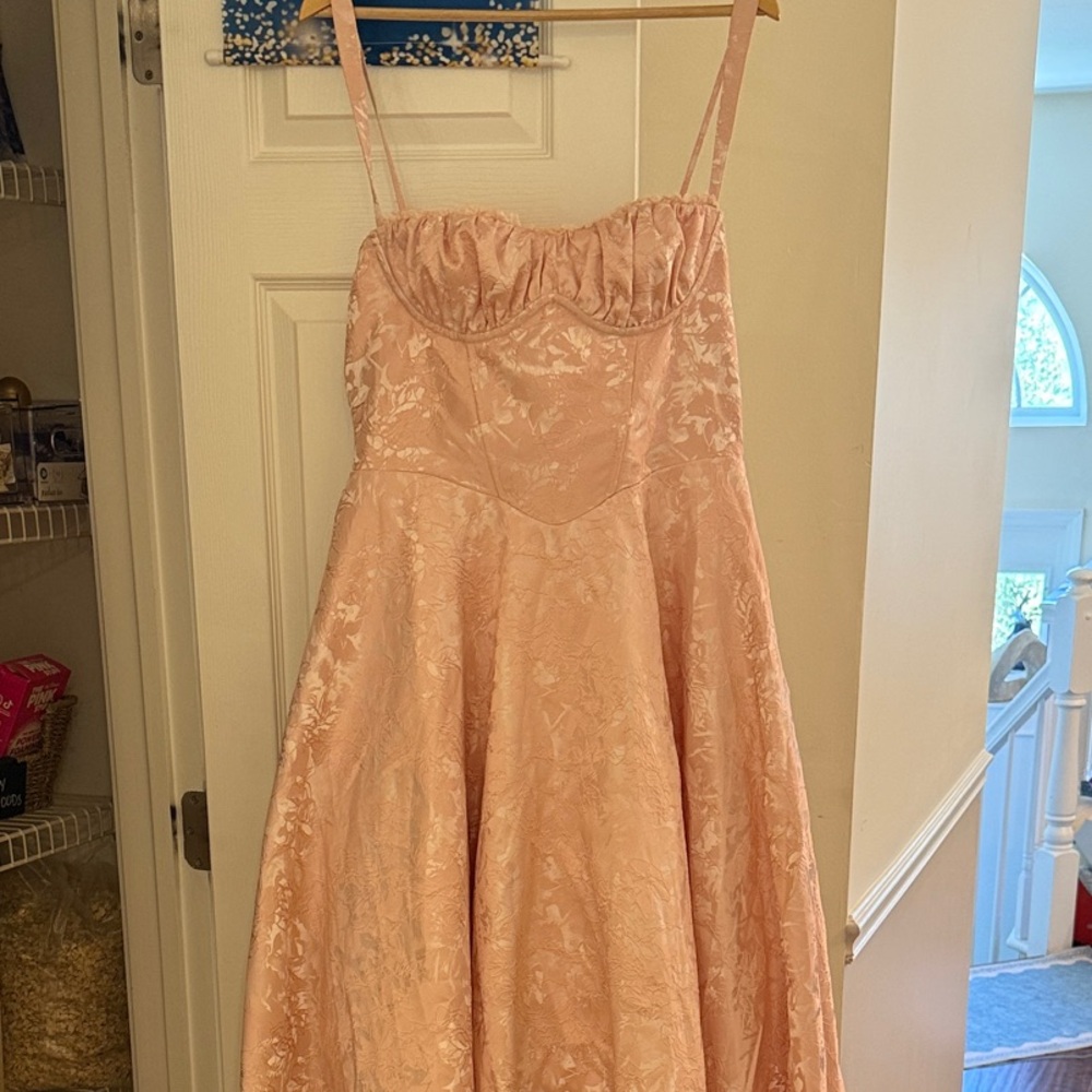 Amity Midi Dress - Soft Peach